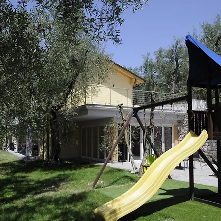 Casa Guarnati View Μαλτσεζίνε