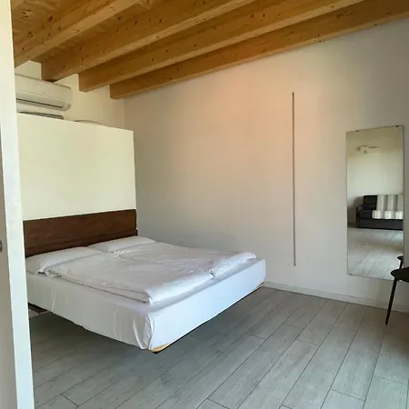 Casa Guarnati View Μαλτσεζίνε